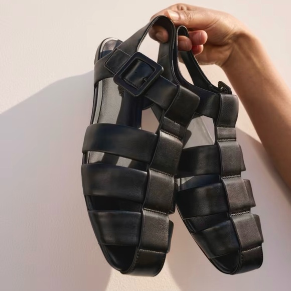 NEW Everlane Black Leather Fisherman Day Sandal in Size 9 - Picture 5 of 14